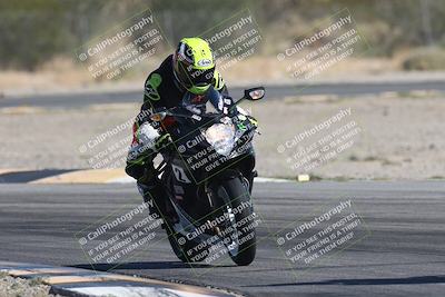 media/Oct-30-2025-Racers Edge (Thu) [[dabbdaf680]]/3-B Group/Session 2 Turn 2/